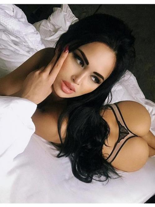 Erenler Eve Escort Bayan Hülya